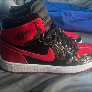 Jordan 1 Retro OG Patent Bred Size 10.With box damaged